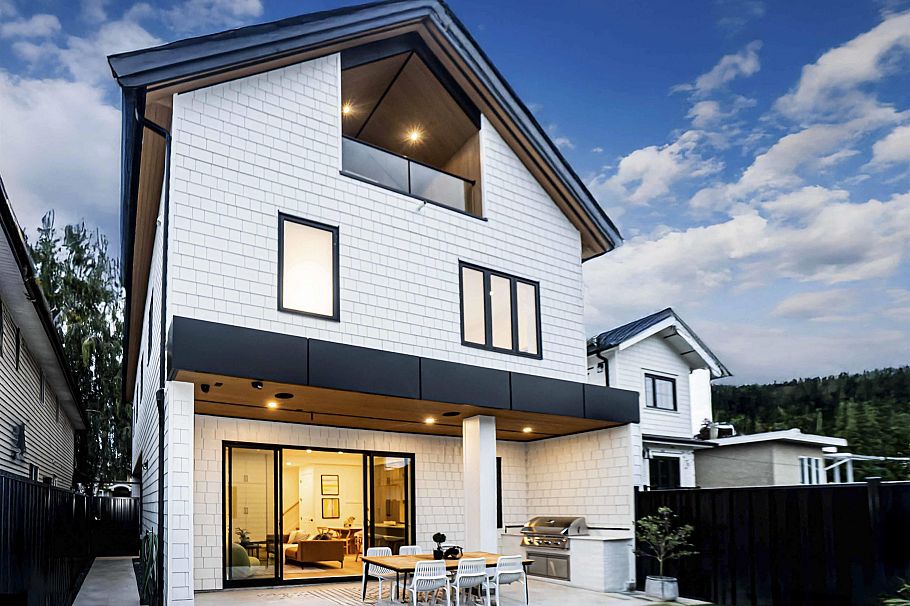 2 2785 W 21 Avenue Vancouver, BC - 1