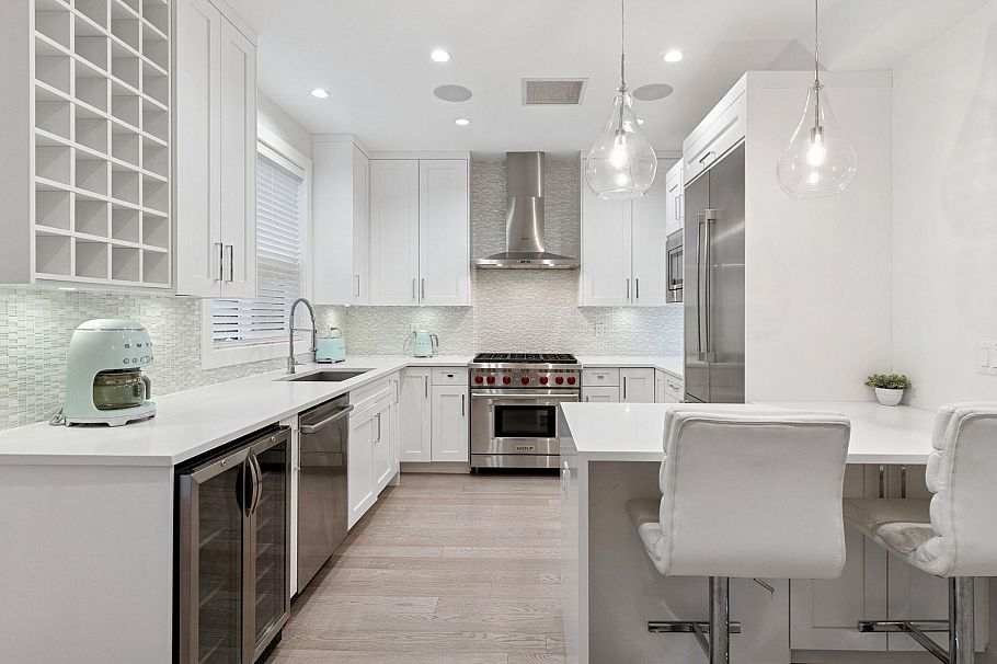 2008 Larson Road North Vancouver, BC - 9