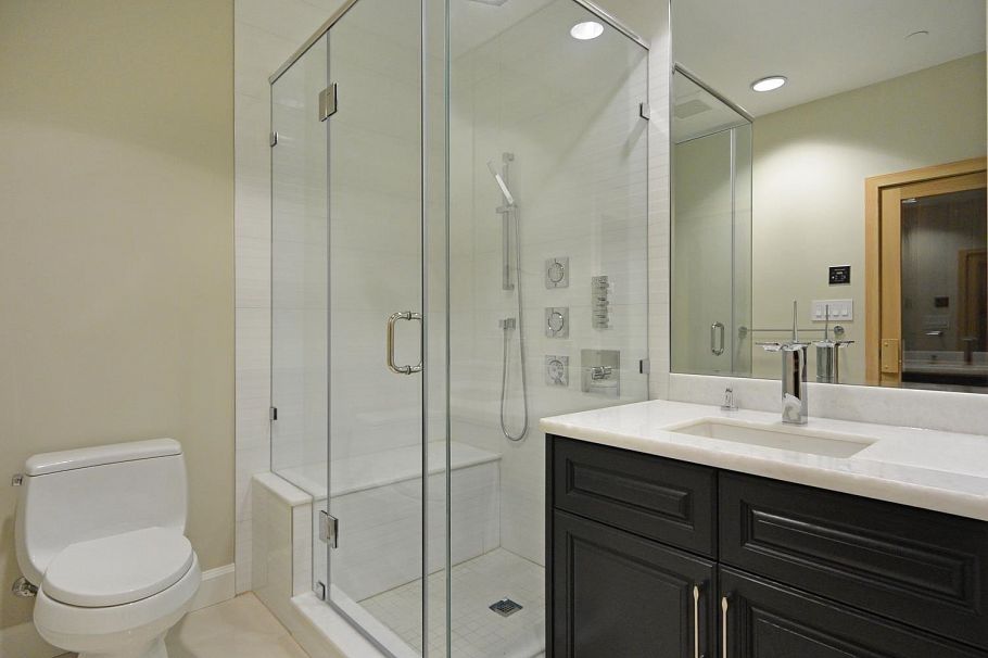 2930 W 29th Avenue Vancouver, BC - 31