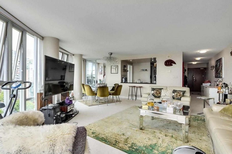 1601 1383 Marinaside Crescent Vancouver, BC - 6