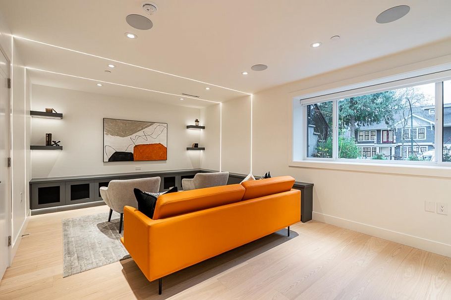 2565 W 2nd Avenue Vancouver, BC - 27