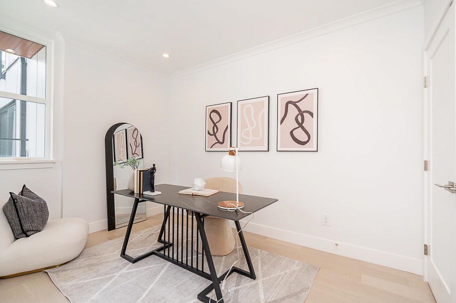 2 434 E 1st Street North Vancouver, BC - 27