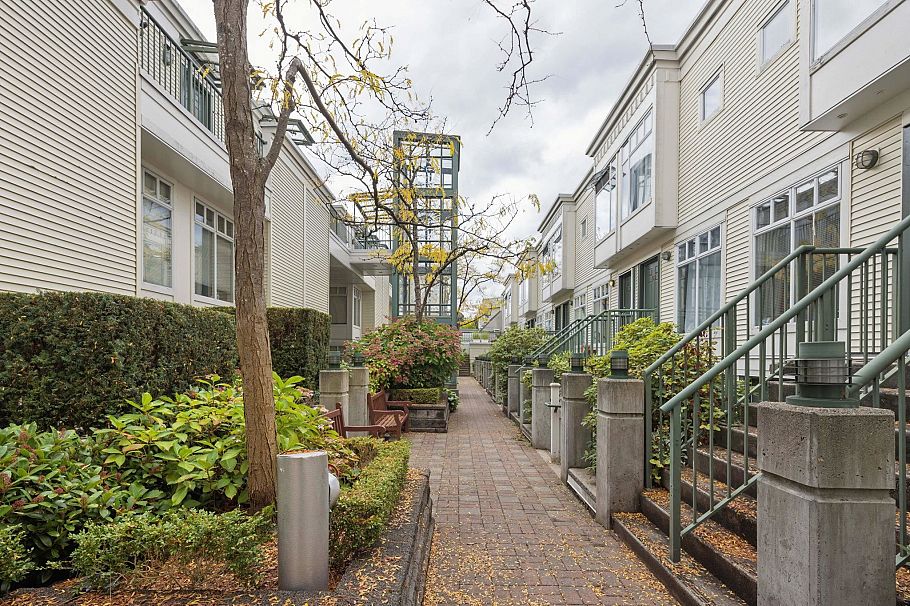 311 3727 W 10th Avenue Vancouver, BC - 28