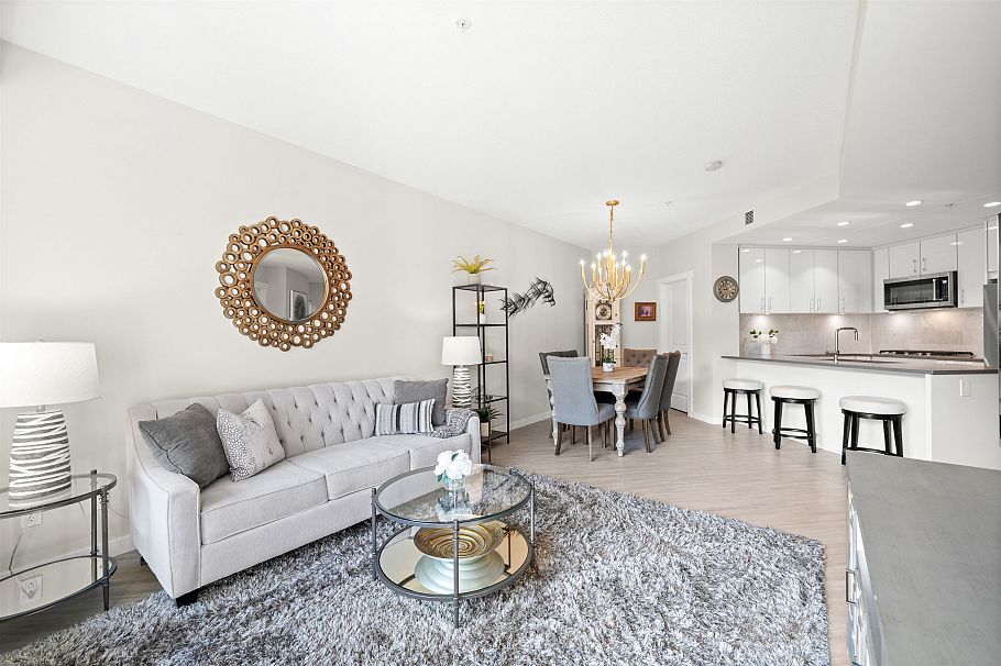 101 2632 Library Lane North Vancouver, BC - 18