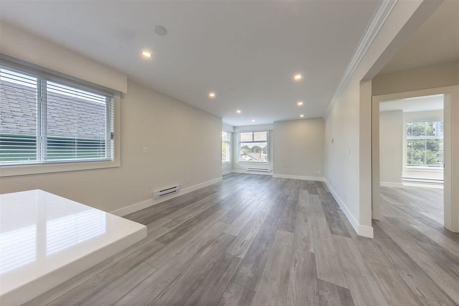 1222 E 12th Avenue Vancouver, BC - 9