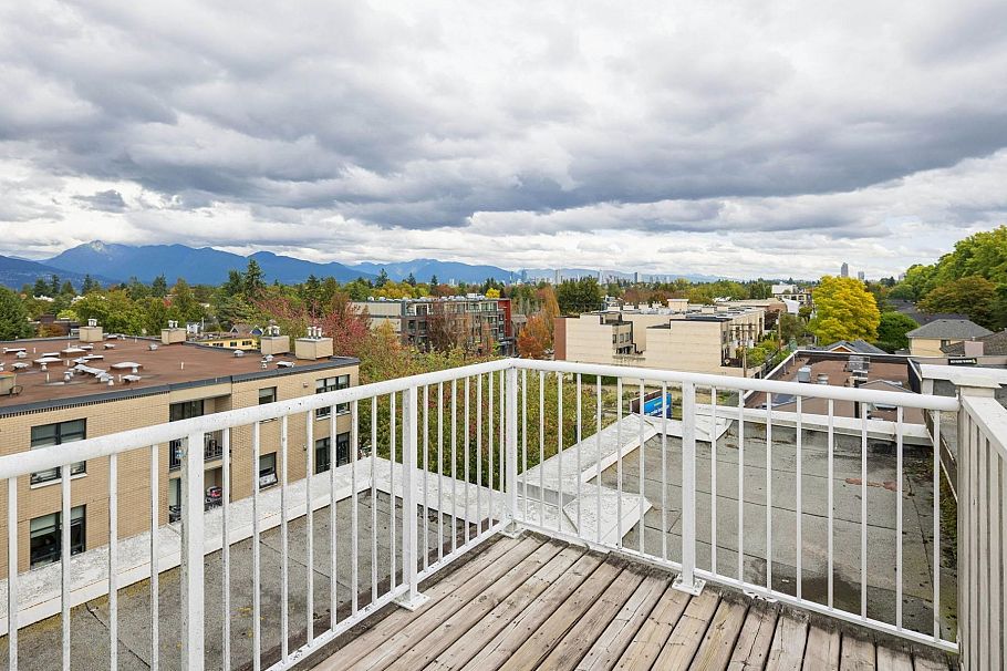 311 3727 W 10th Avenue Vancouver, BC - 16