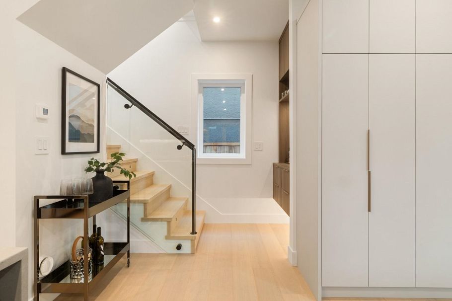 1 2680 E 5th Avenue Vancouver, BC - 18