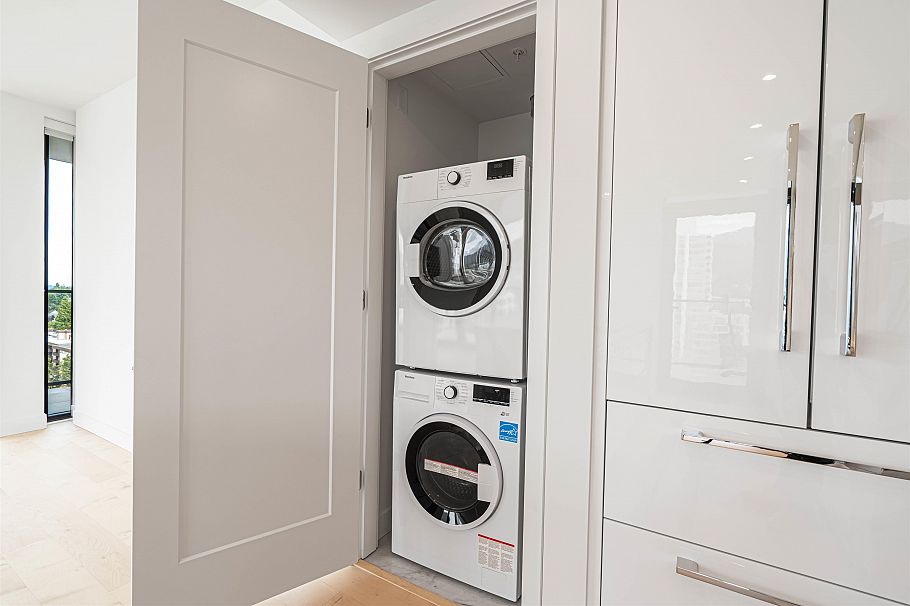 1309 135 E 13th Street North Vancouver, BC - 11