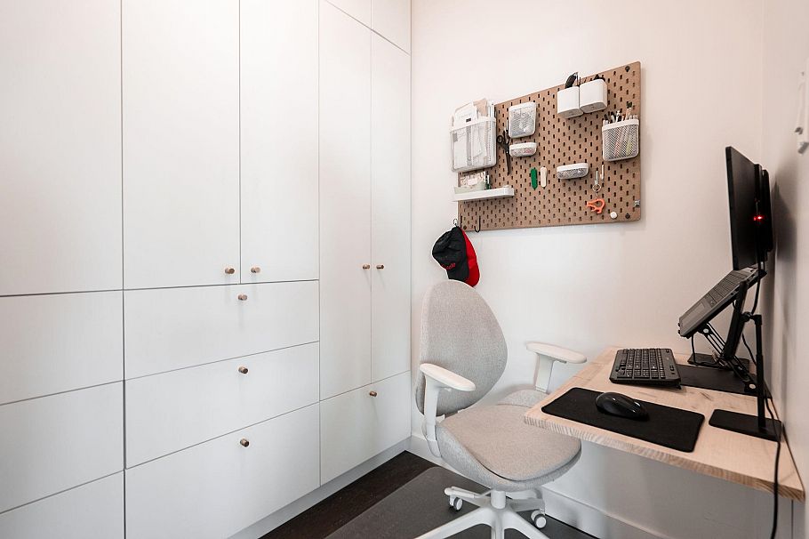 709 2321 Scotia Street Vancouver, BC - 24