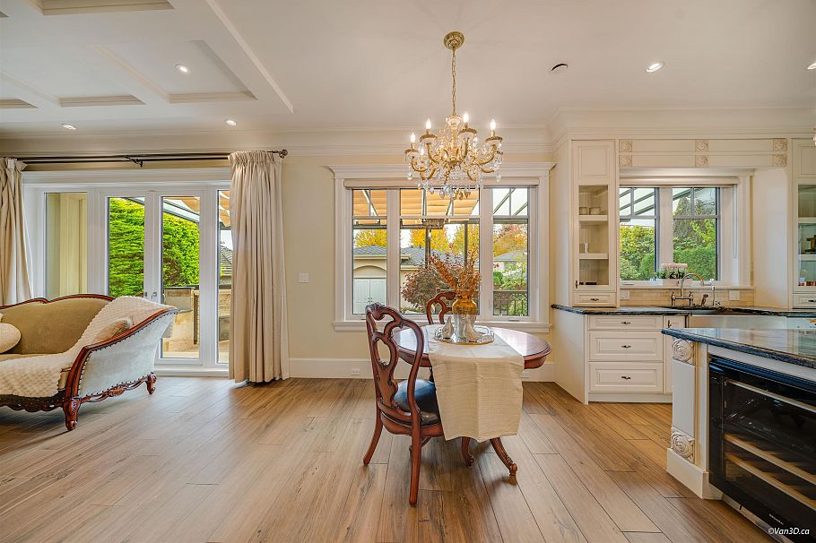 1332 W 47th Avenue Vancouver, BC - 14