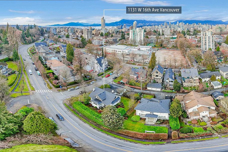 1131 W 16th Avenue Vancouver, BC - 11