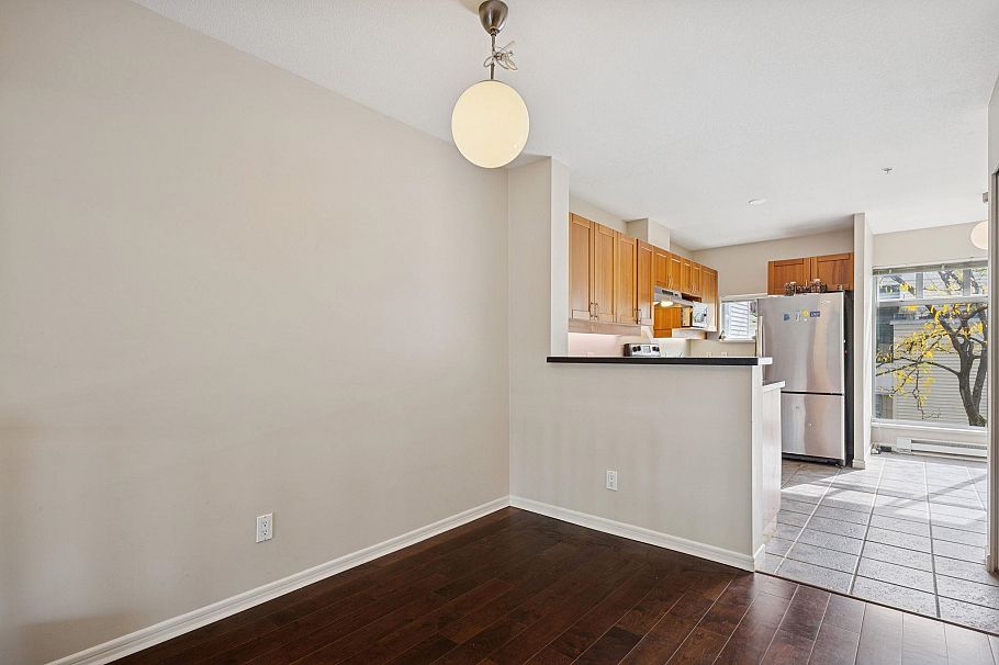 311 3727 W 10th Avenue Vancouver, BC - 9