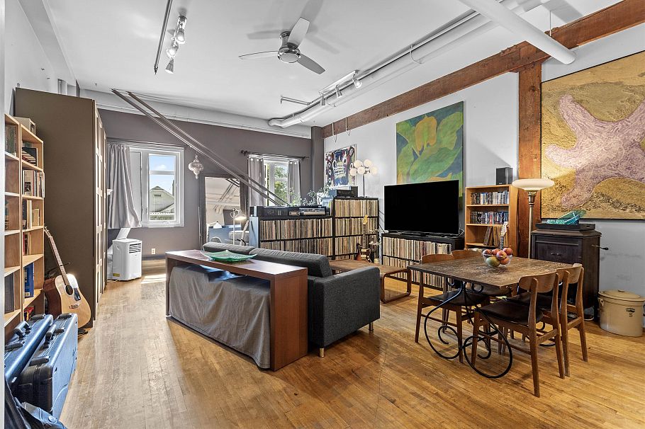 121 2556 E Hastings Street Vancouver, BC - 6