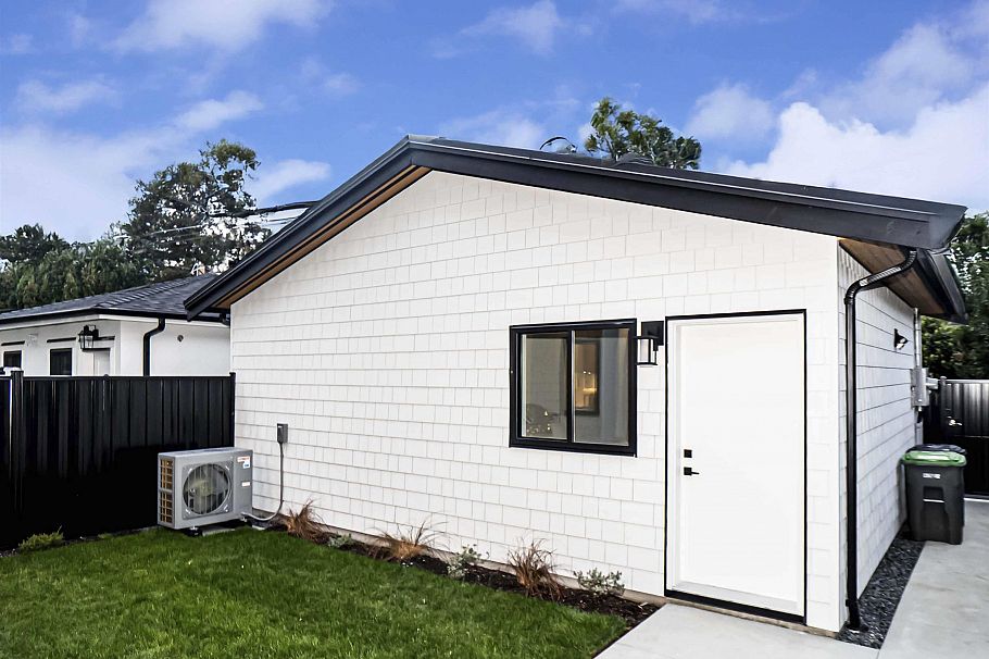 2 2785 W 21 Avenue Vancouver, BC - 26