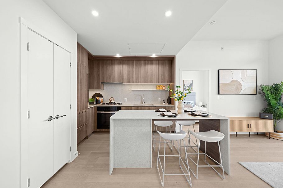 605 5212 Cambie Street Vancouver, BC - 4