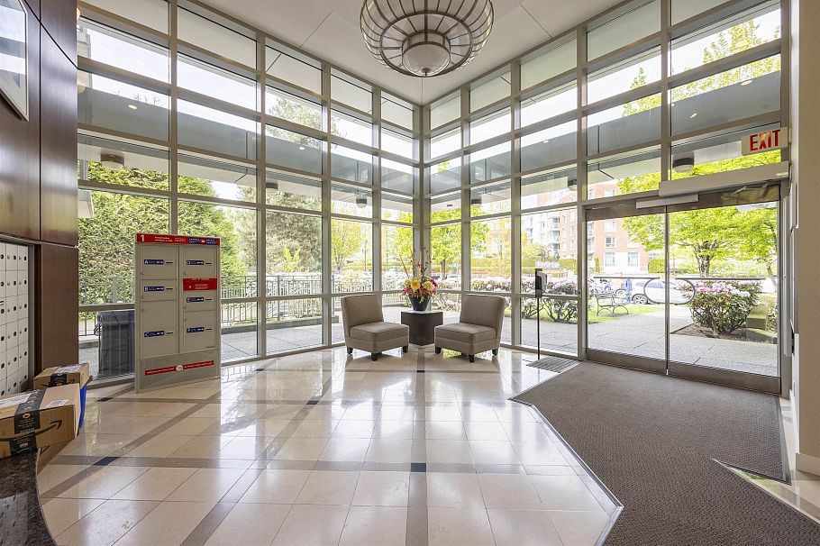 205 638 W 45th Avenue Vancouver, BC - 24