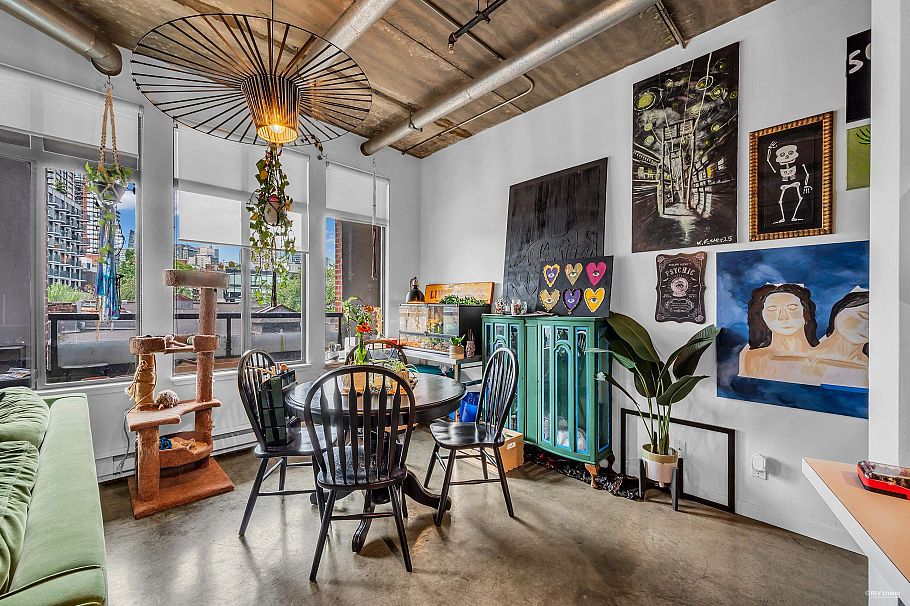 404 28 Powell Street Vancouver, BC - 5