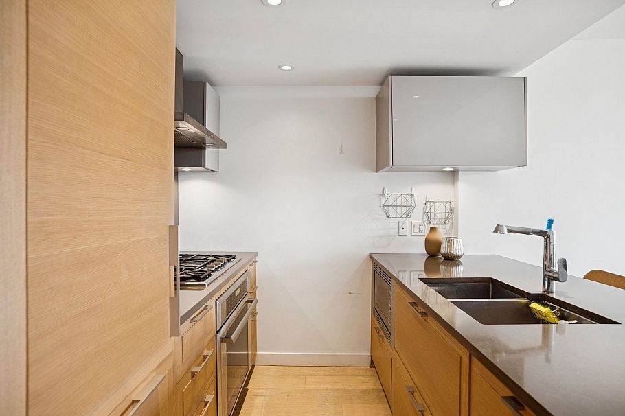 506 1515 Atlas Lane Vancouver, BC - 6