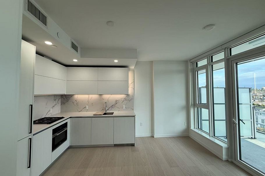 704 8405 GRANVILLE STREET, Vancouver BC V6P 4Z9 Vancouver, BC - 3