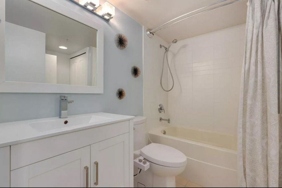 212 3575 Euclid Avenue Vancouver, BC - 14