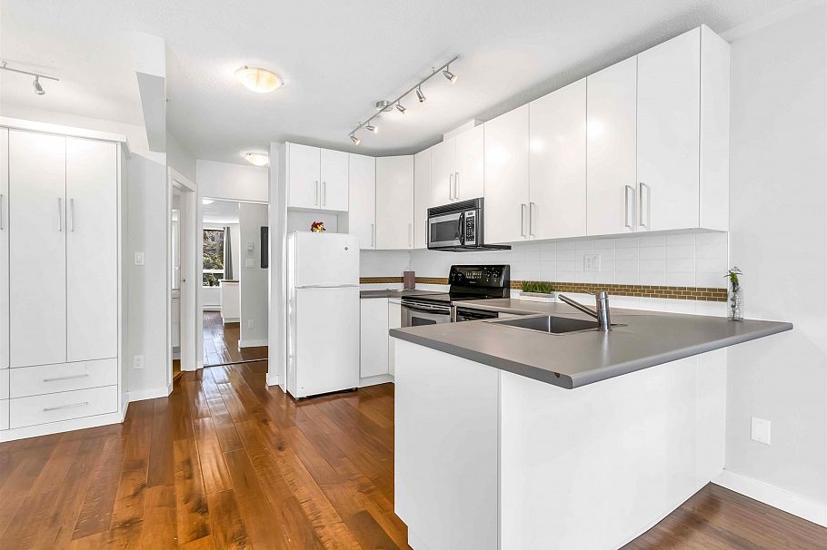 710 939 Homer Street Vancouver, BC - 14