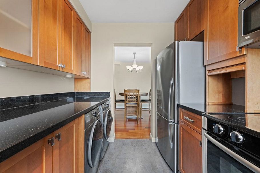 801 114 W Keith Road North Vancouver, BC - 13