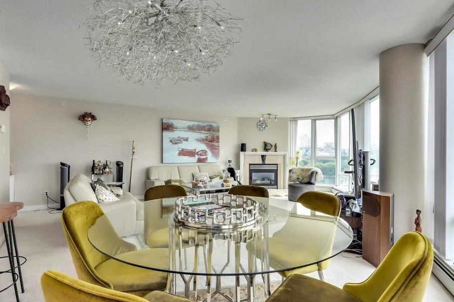 1601 1383 Marinaside Crescent Vancouver, BC - 4