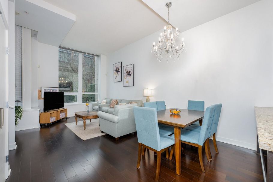 1051 Richards Street Vancouver, BC - 8