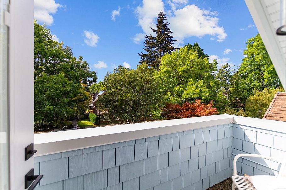 2660 Waterloo Street Vancouver, BC - 26