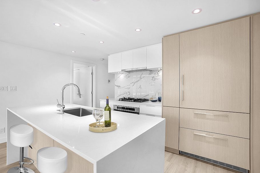 602 1500 Fern Street North Vancouver, BC - 15