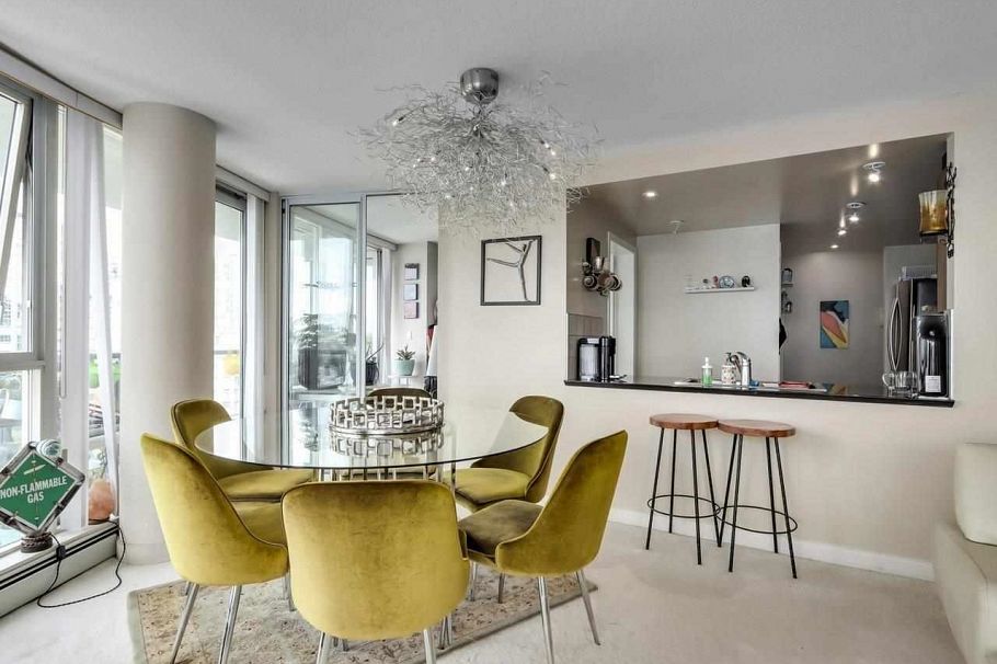 1601 1383 Marinaside Crescent Vancouver, BC - 8