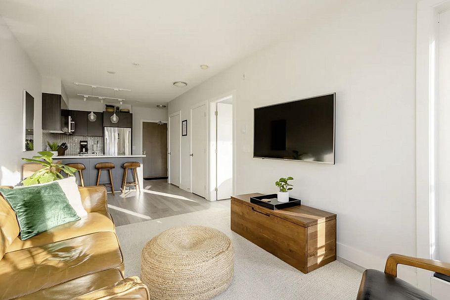 508 2477 Carolina Street Vancouver, BC - 3