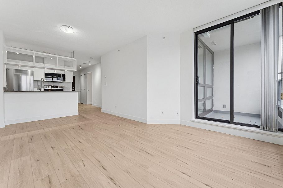 1532 938 Smithe Street Vancouver, BC - 3