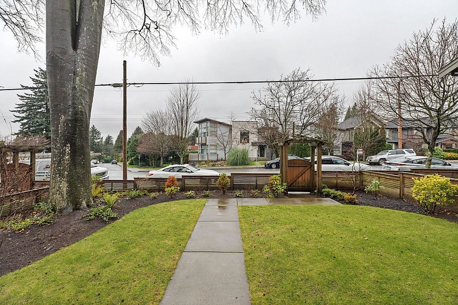 2008 Larson Road North Vancouver, BC - 27