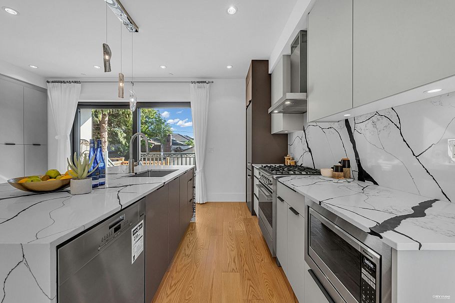 8420 Wiltshire Street Vancouver, BC - 9