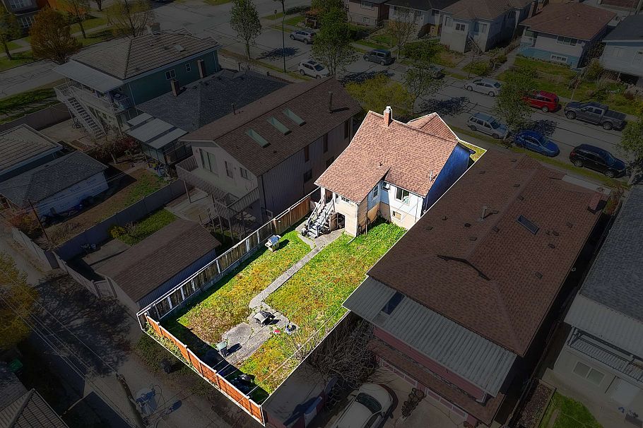 3318 William Street Vancouver, BC - 3