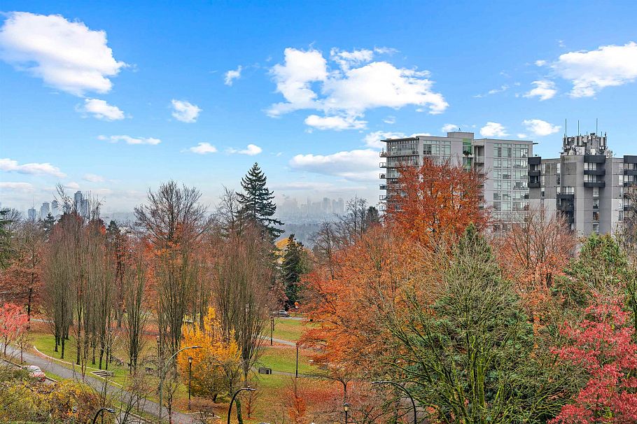 801 114 W Keith Road North Vancouver, BC - 38