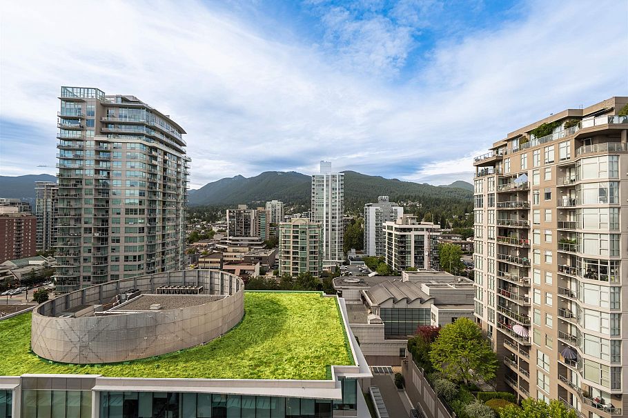 1309 135 E 13th Street North Vancouver, BC - 25