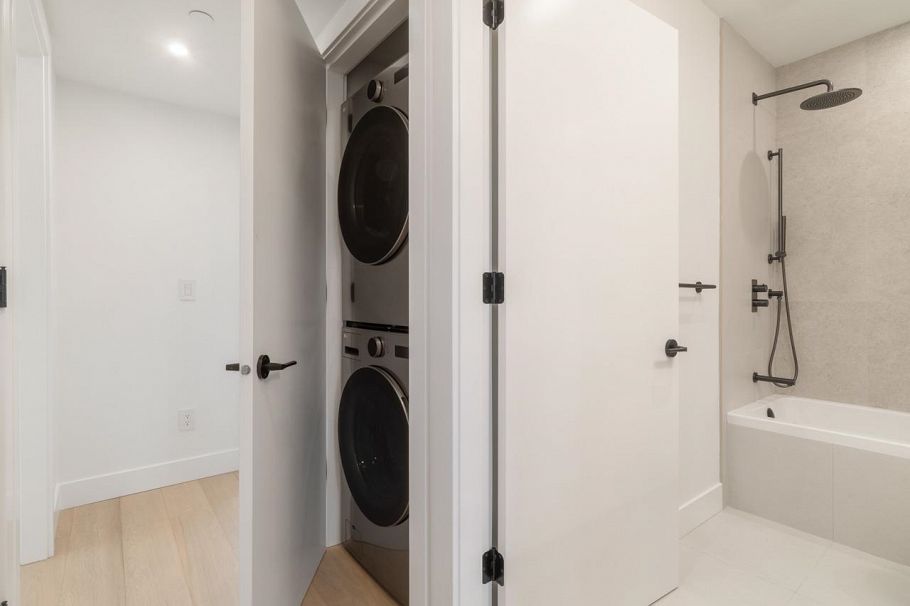 1 2680 E 5th Avenue Vancouver, BC - 29