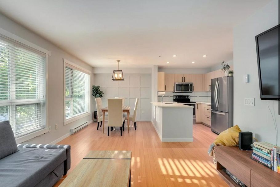 212 3575 Euclid Avenue Vancouver, BC - 4