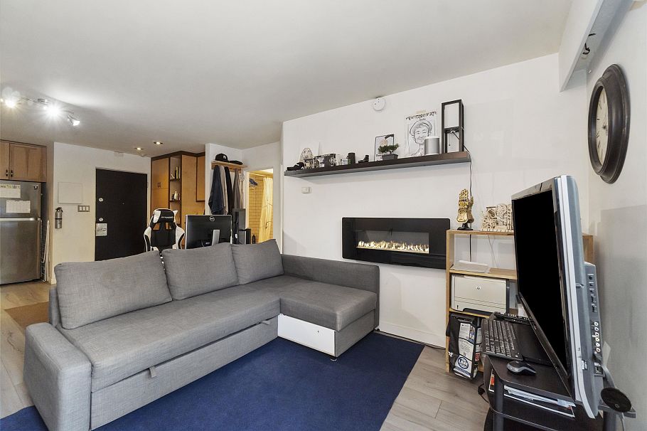 102 711 E 6th Avenue Vancouver, BC - 5