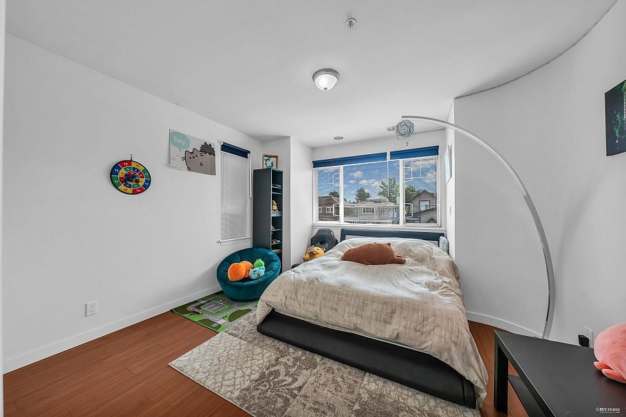 2848 W 20th Avenue Vancouver, BC - 9