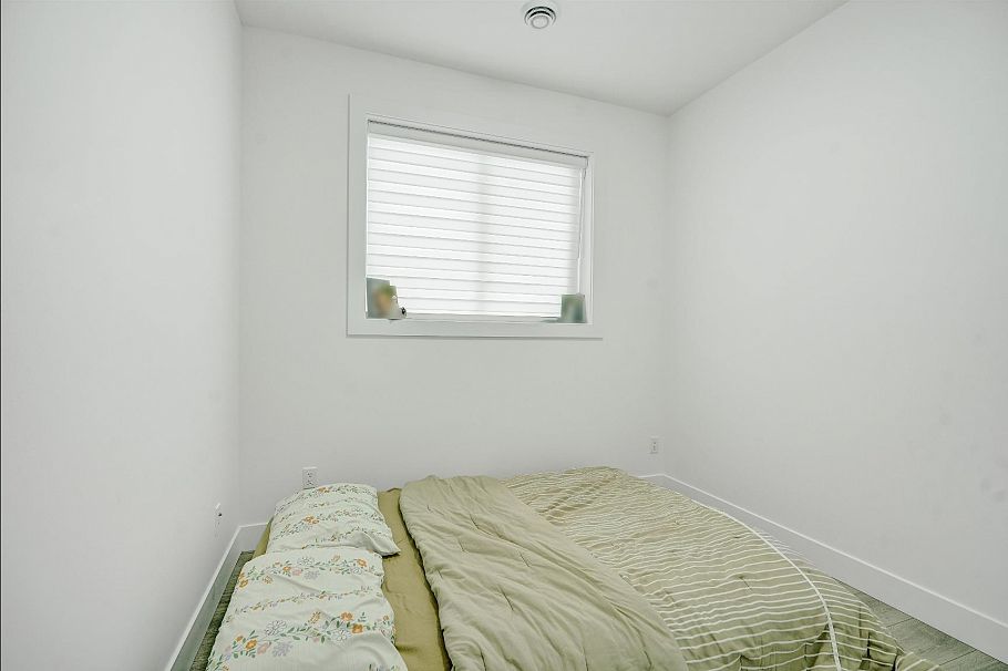 1421 E 62nd Avenue Avenue Vancouver, BC - 25