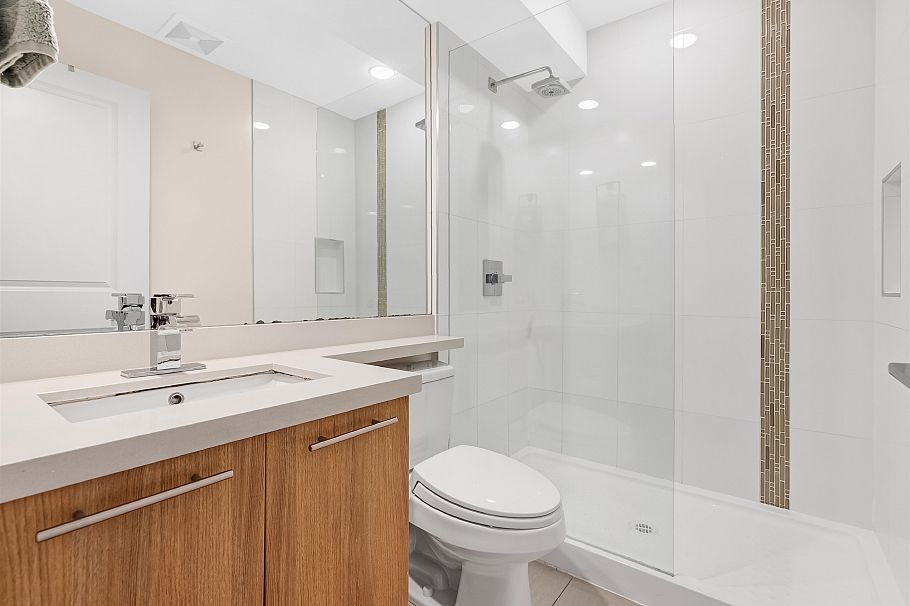 460 E 5th Avenue Vancouver, BC - 17