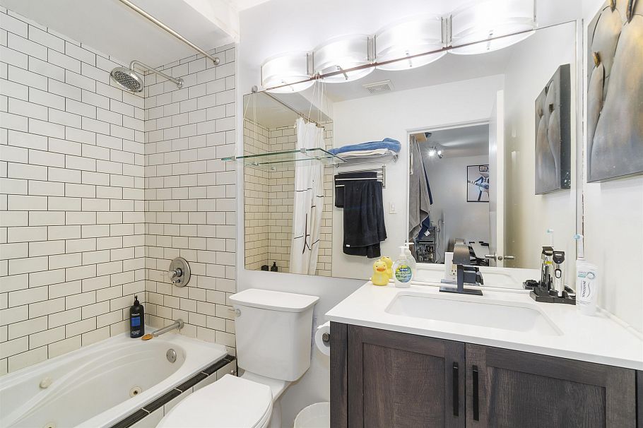 102 711 E 6th Avenue Vancouver, BC - 14