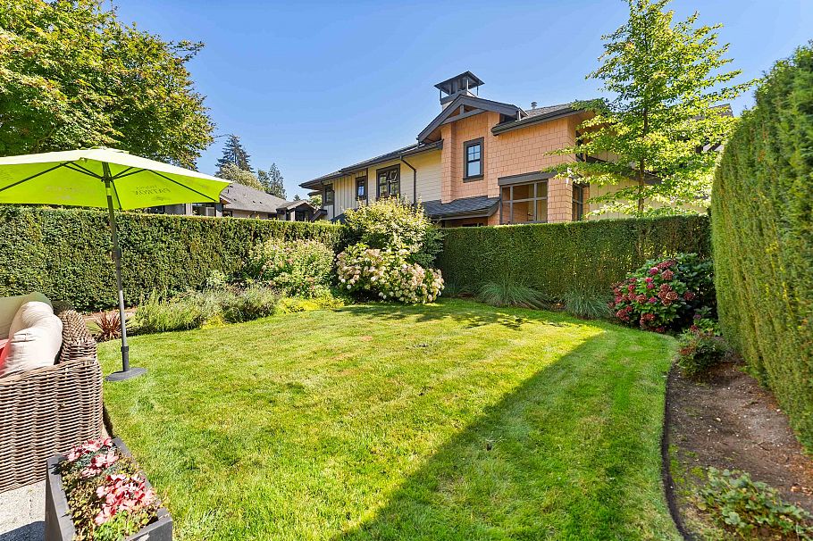 41 3639 Aldercrest Drive North Vancouver, BC - 35