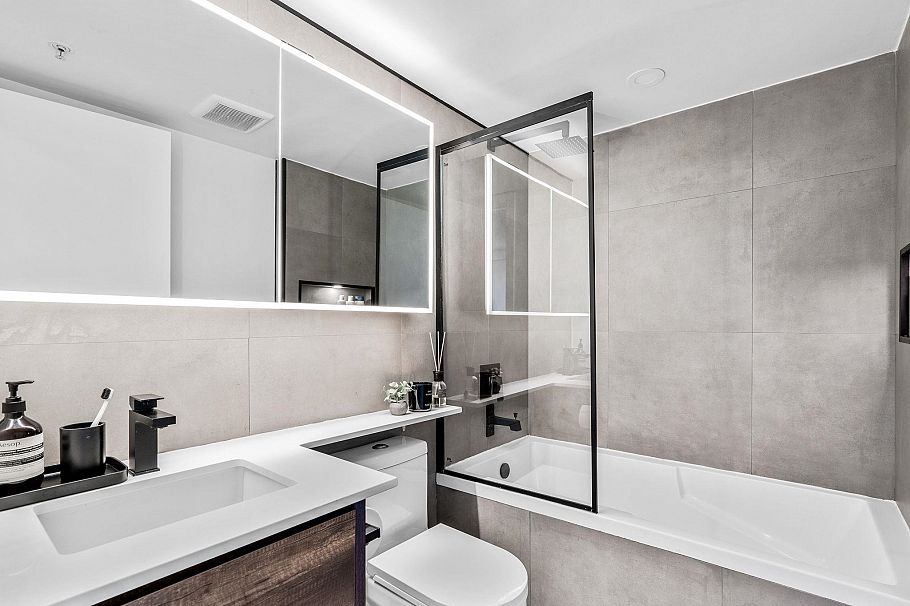 907 63 Keefer Place Vancouver, BC - 11