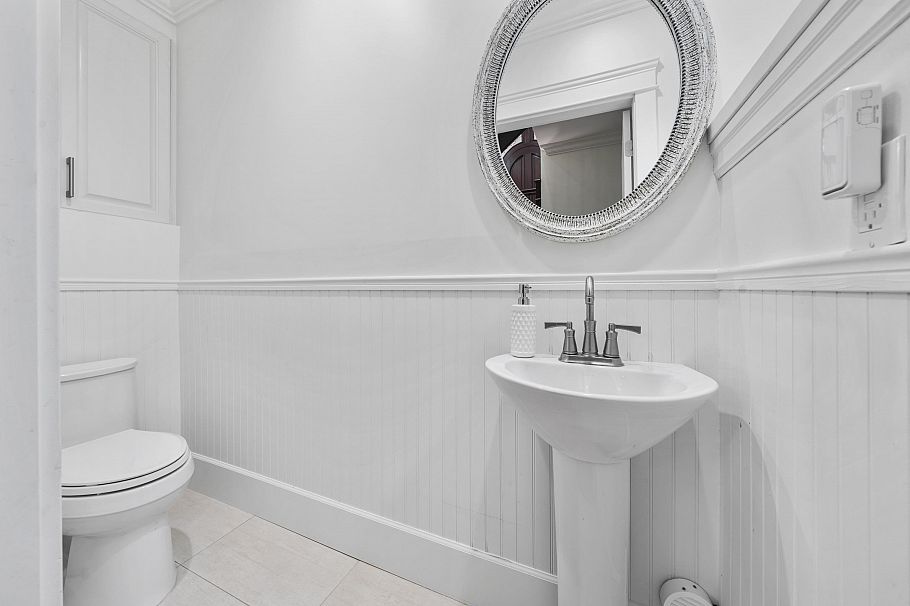 3339 W 27th Avenue Vancouver, BC - 25