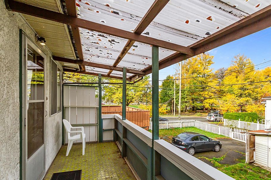 1615 Adanac Street Vancouver, BC - 15