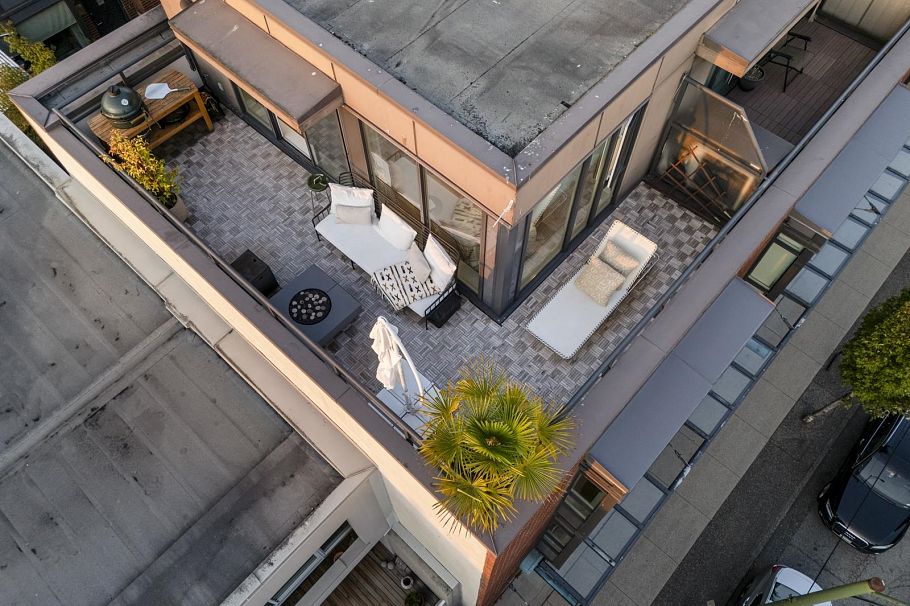 211 1961 Collingwood Street Vancouver, BC - 37